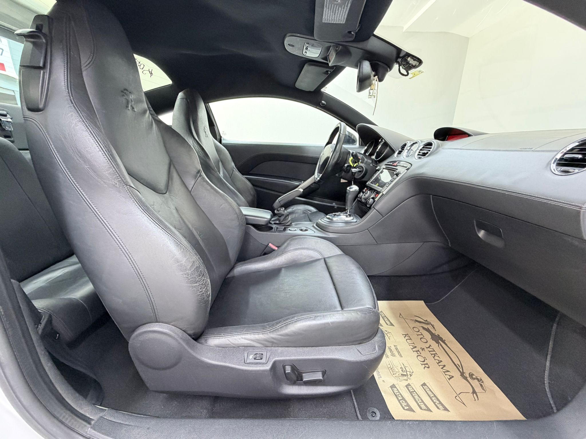 PEUGEOT RCZ 14
